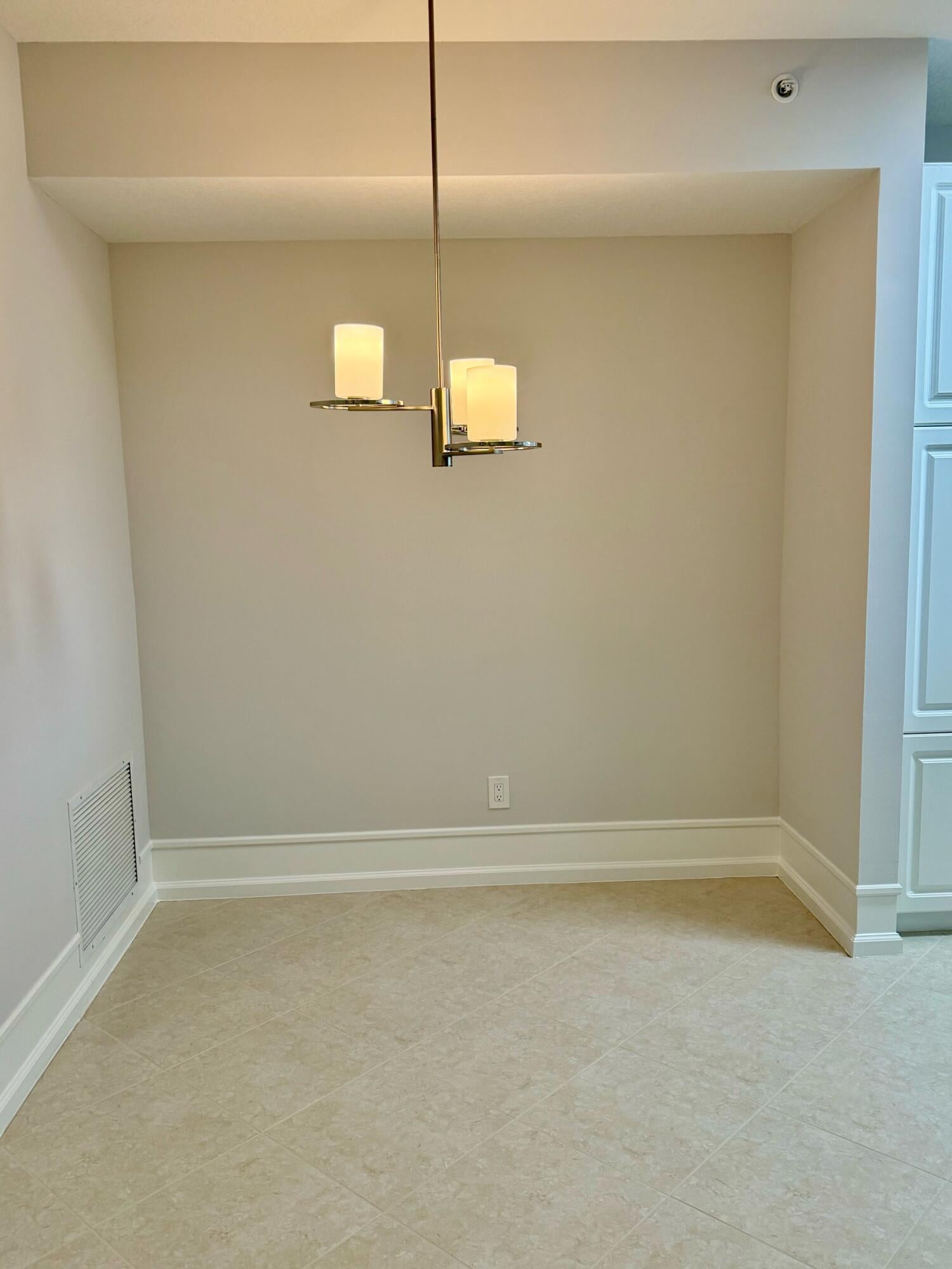 Unit 65 photo 7