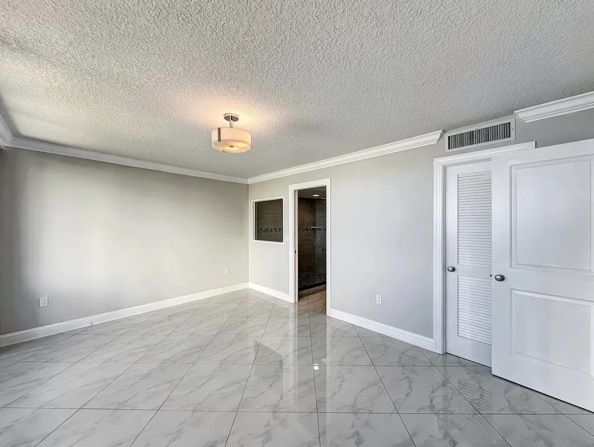 Singer Island Unit 1-501 photo 13