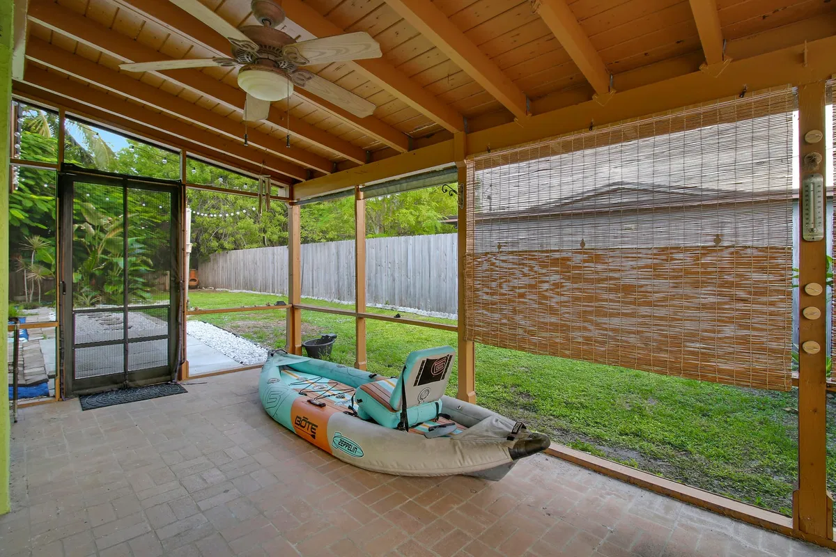 Jupiter River Estates Residence photo 25