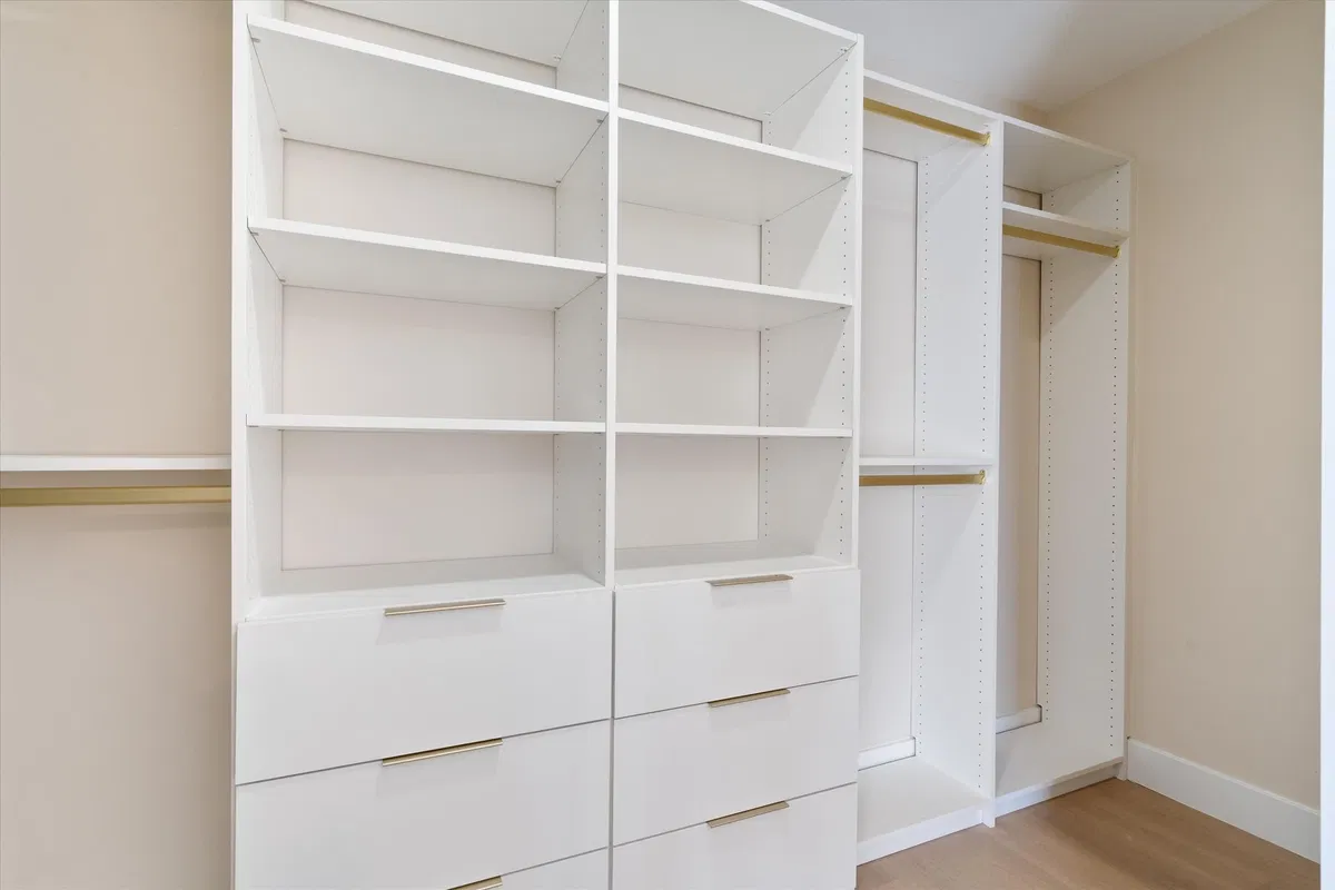 Residence photo 16