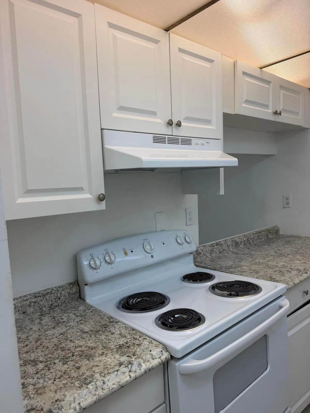 Unit 307 photo 4