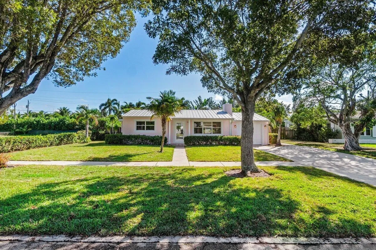 SoSo West Palm Beach Residence
