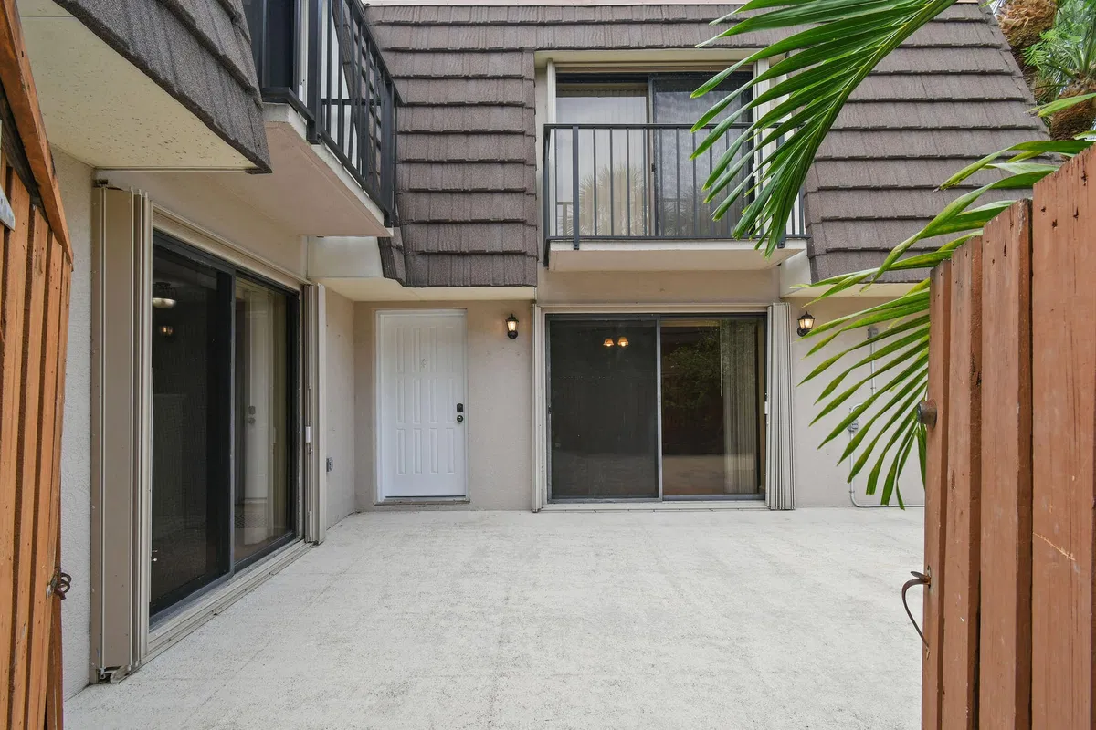 Residence photo 4