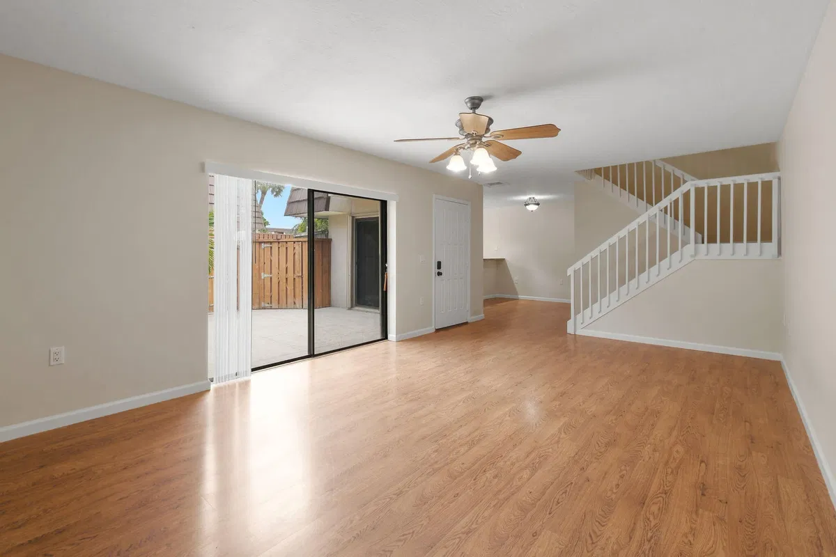 Residence photo 10