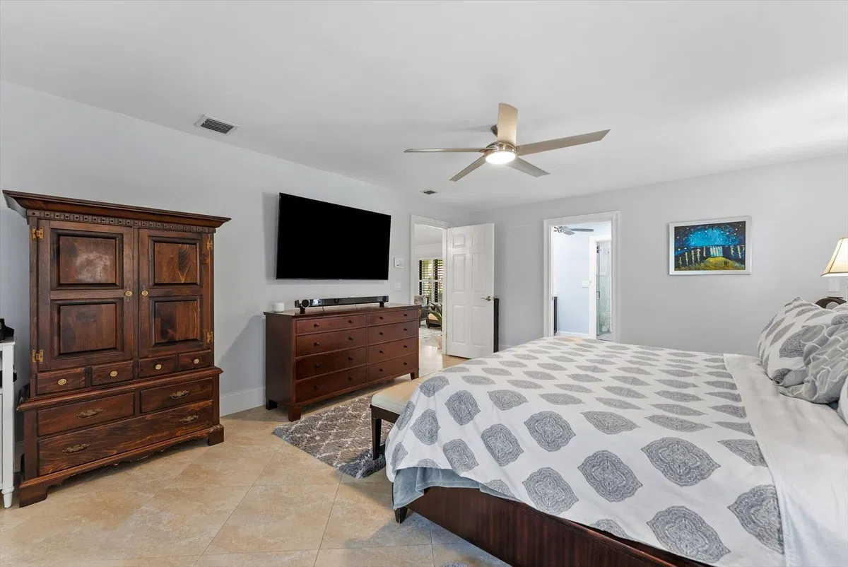 Residence photo 19