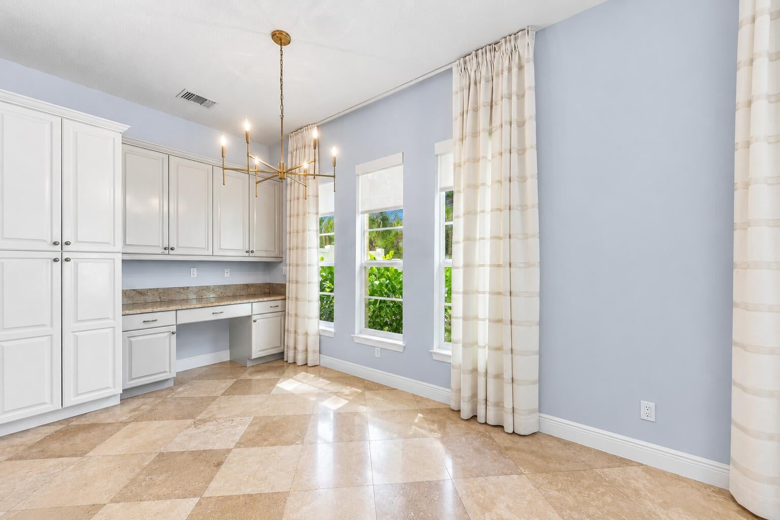 Residence photo 13