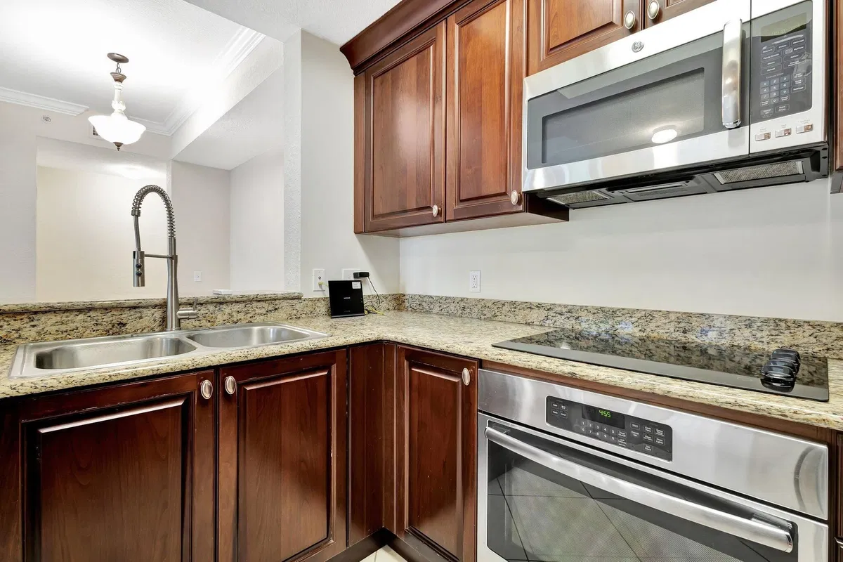  Unit 2124 photo 7