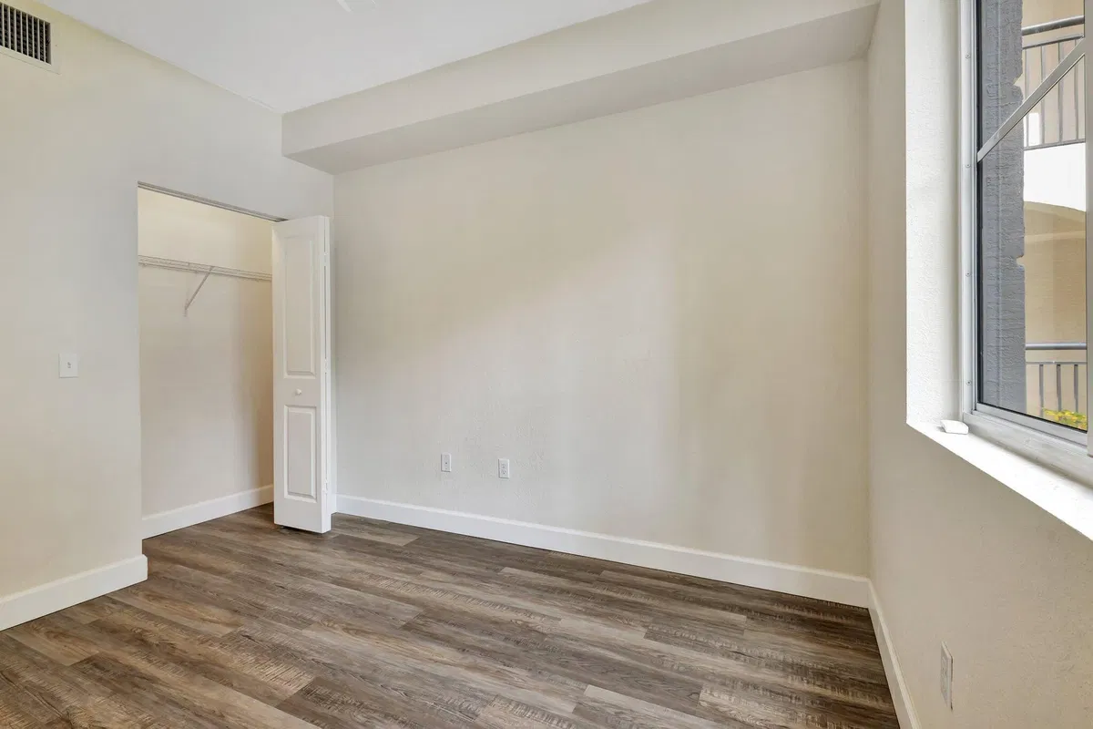  Unit 2124 photo 13