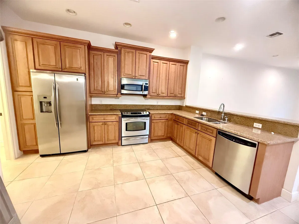 Residence photo 10