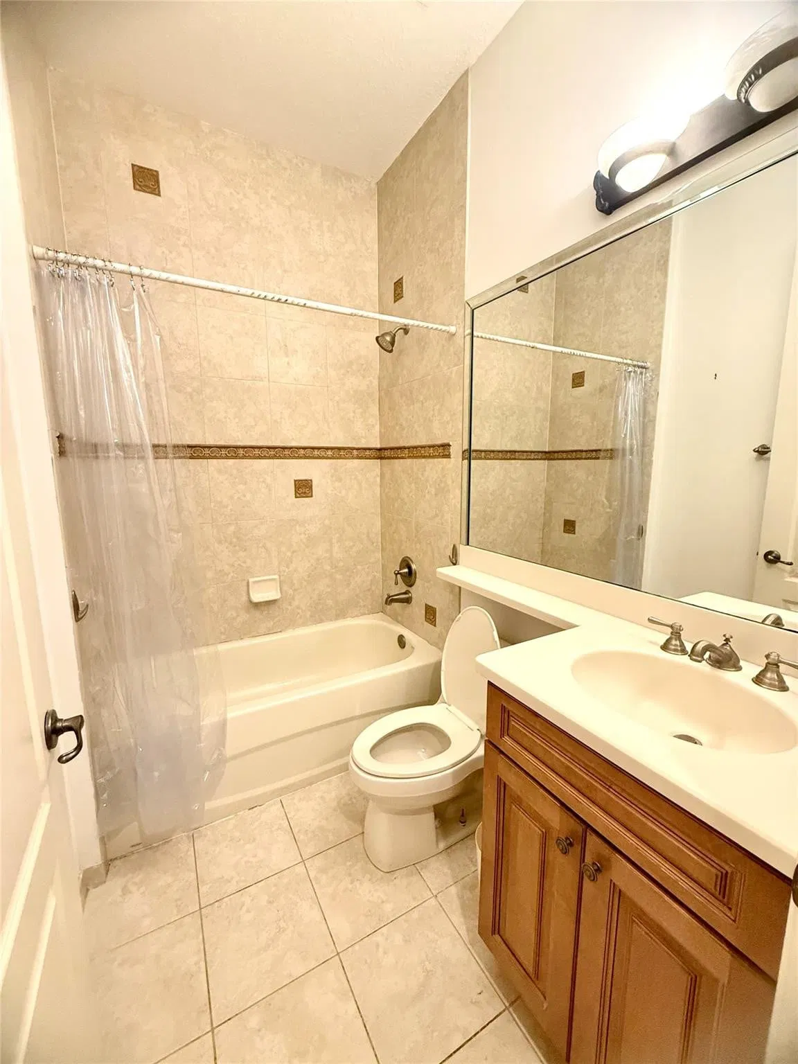 Residence photo 16