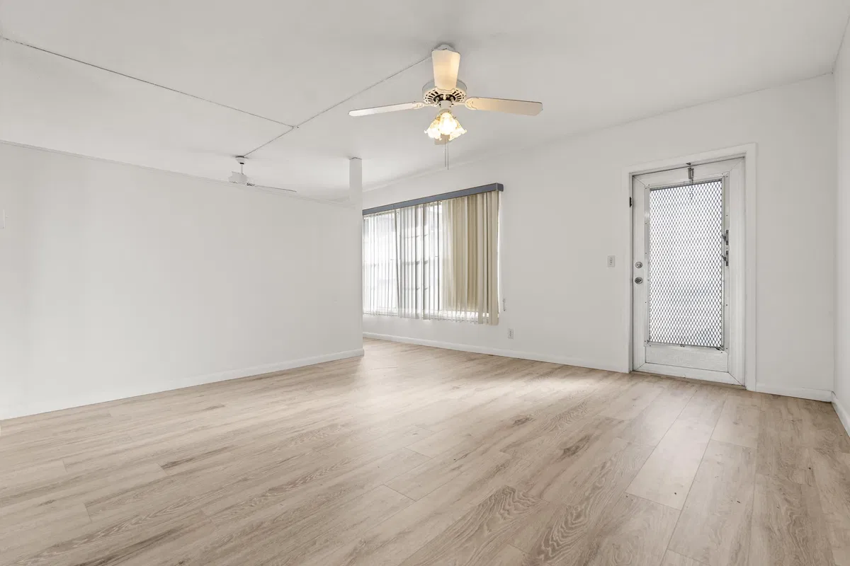  Residence photo 31