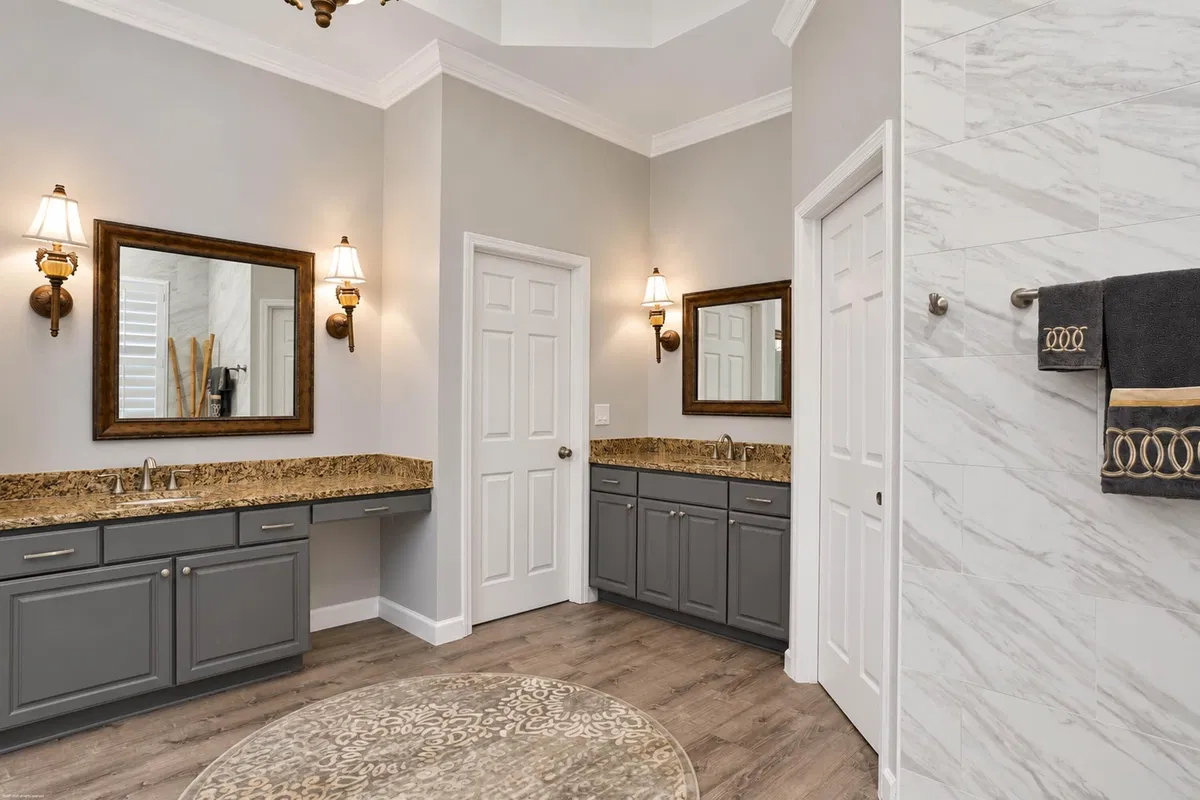 Residence photo 34