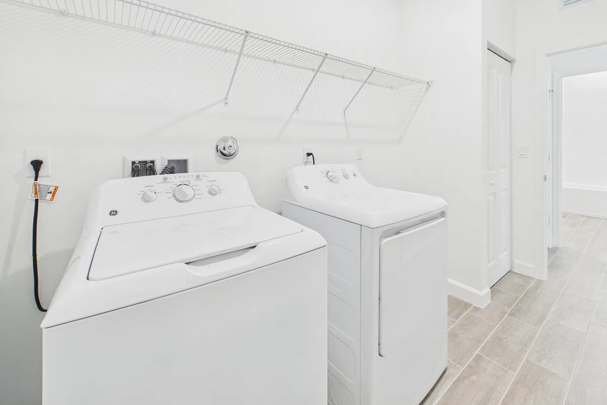 Residence photo 79