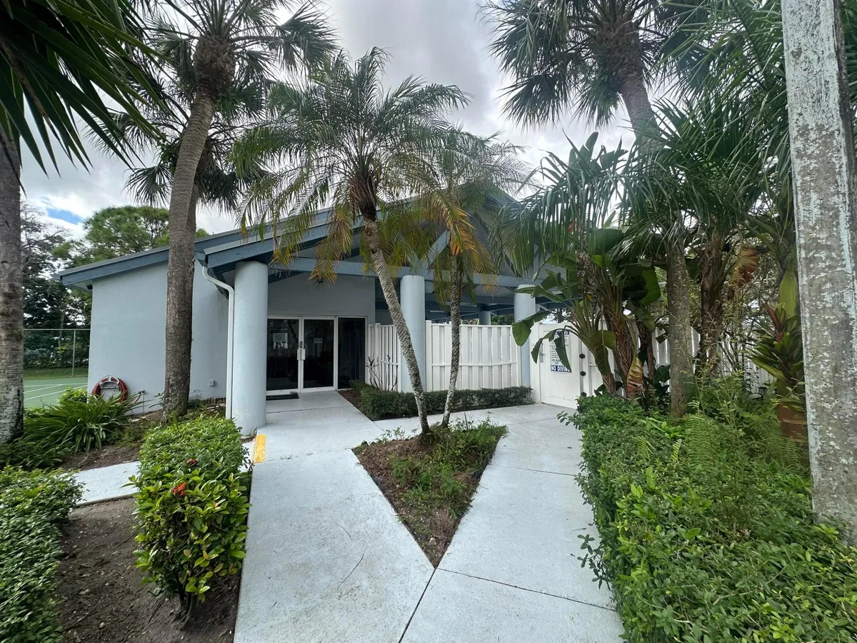  Unit 507 photo 31