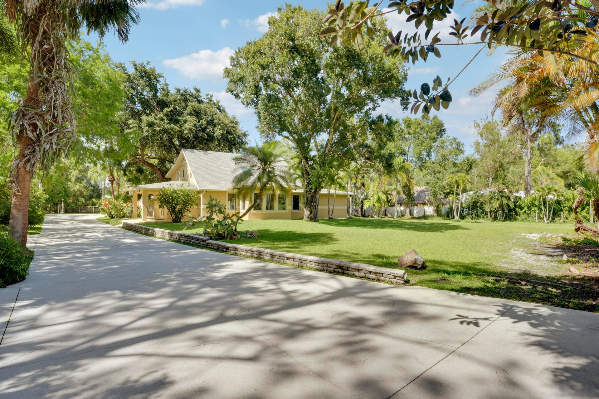 Residence photo 64