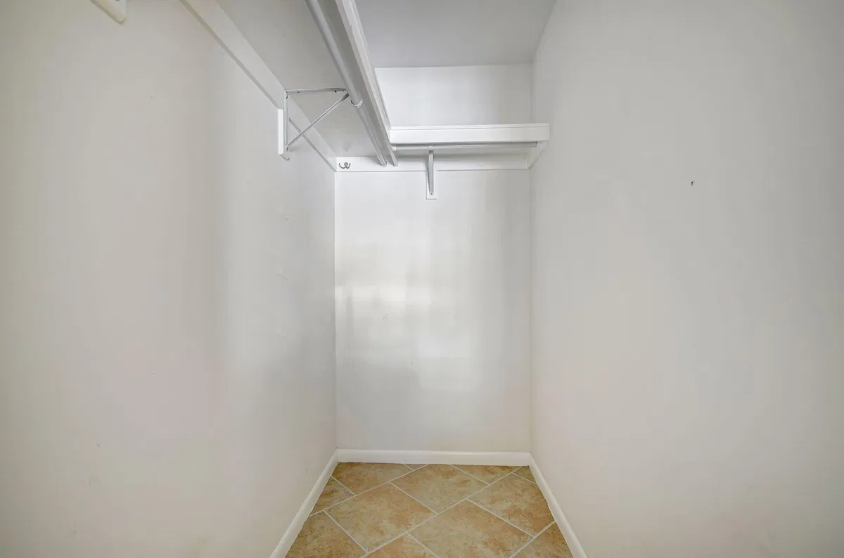 Residence photo 13