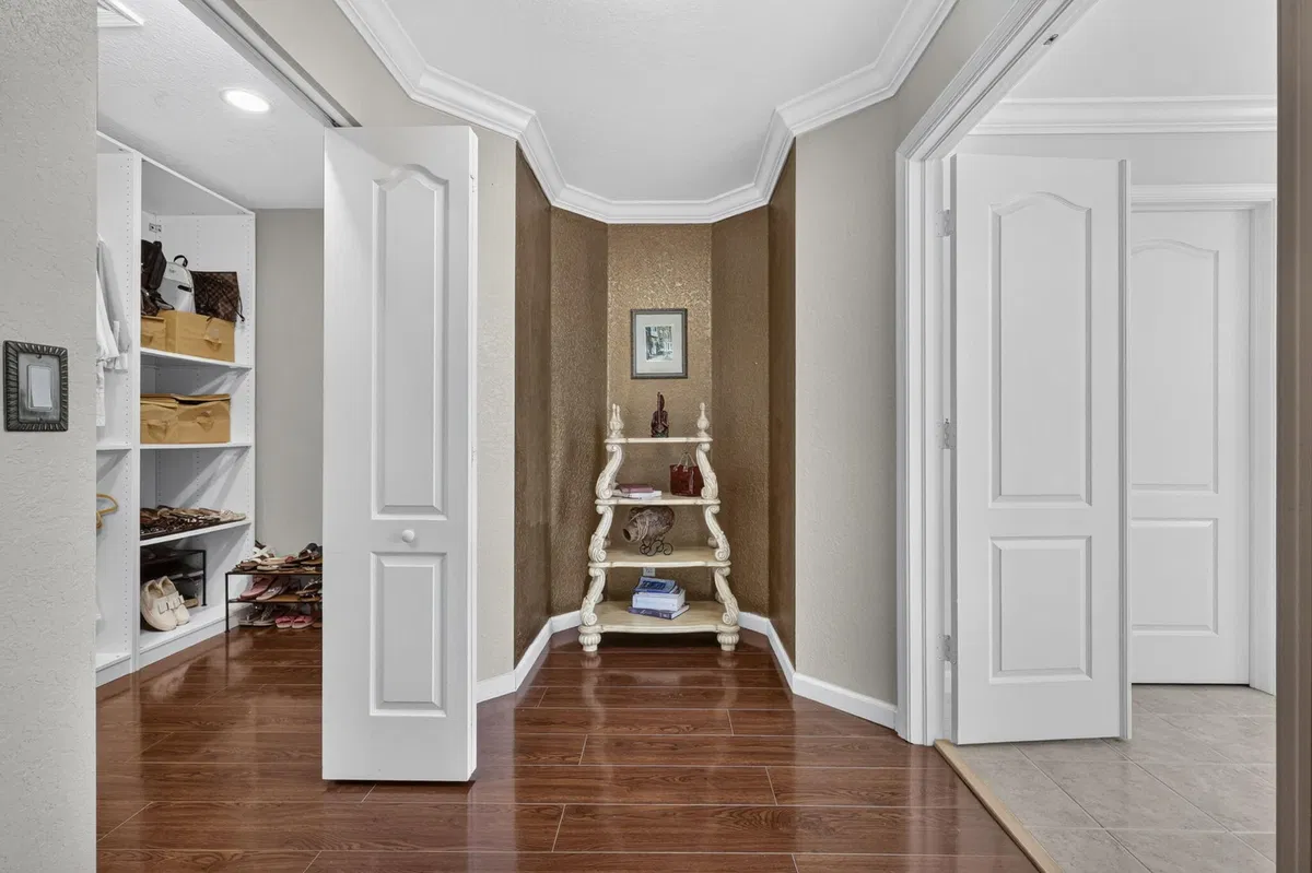 Residence photo 37