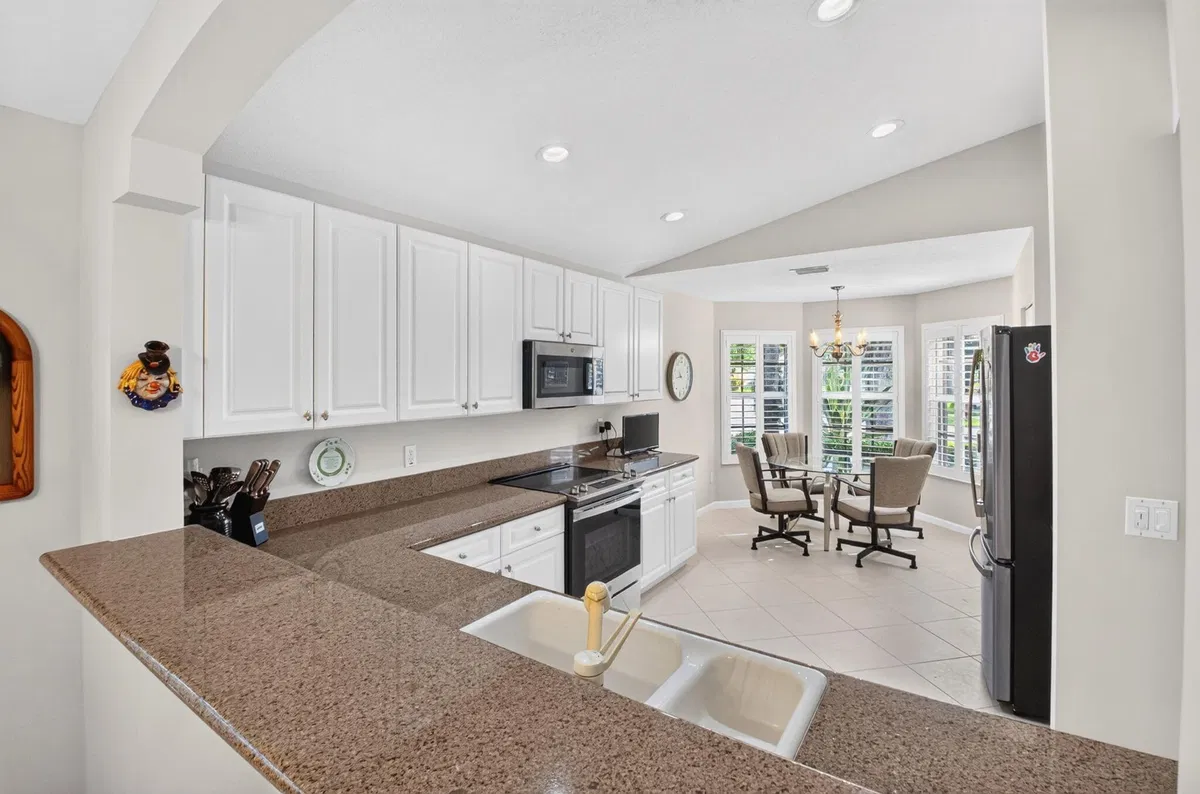 Residence photo 10