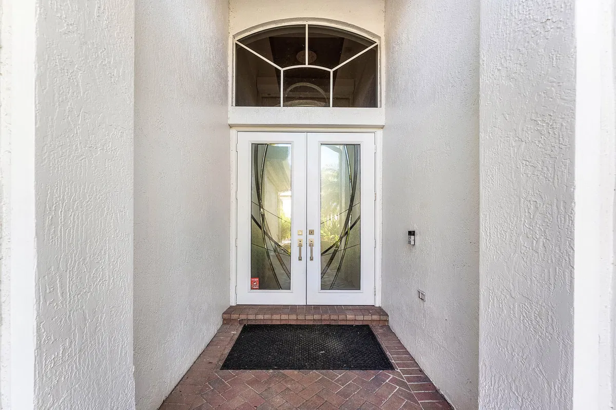Residence photo 4