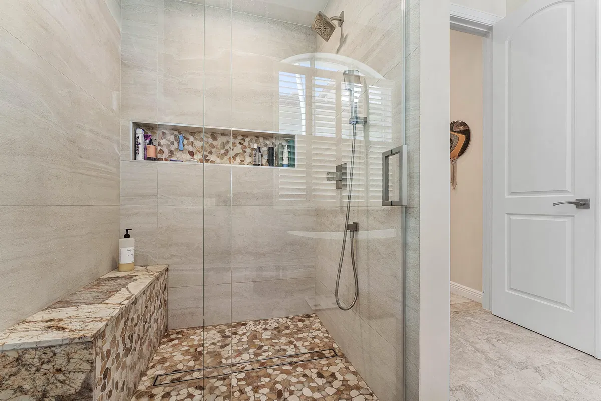 Residence photo 28
