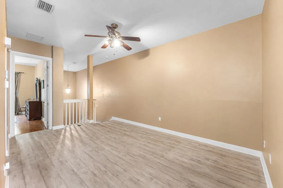 Residence photo 7