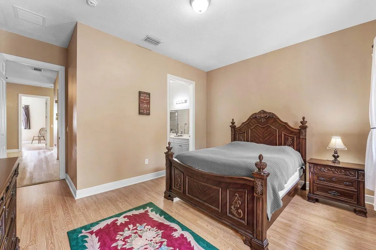 Residence photo 13