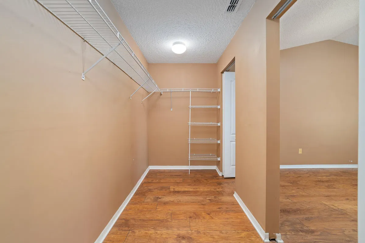Residence photo 22