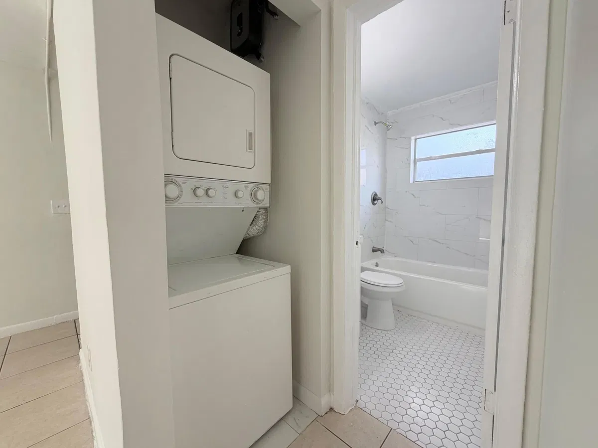 Unit 2 photo 4