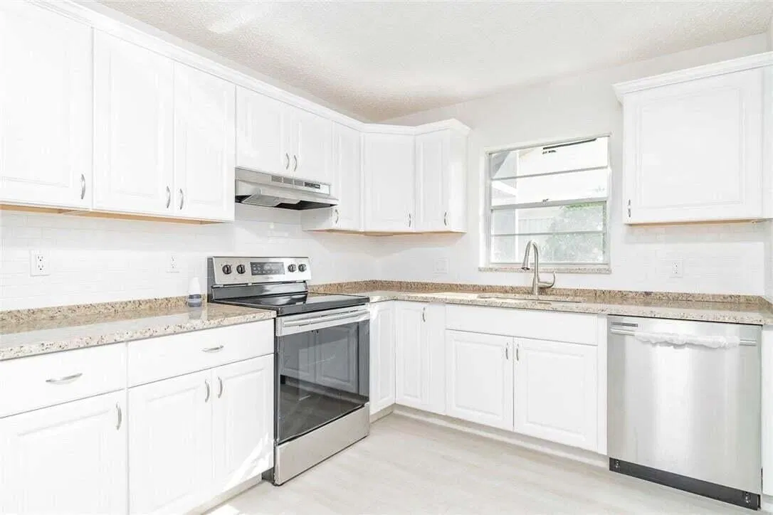 Residence photo 22