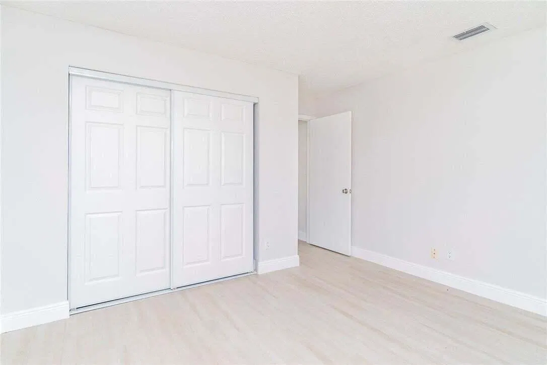 Residence photo 28