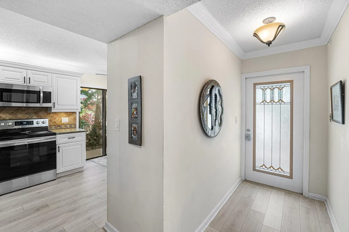 Unit 102 photo 37