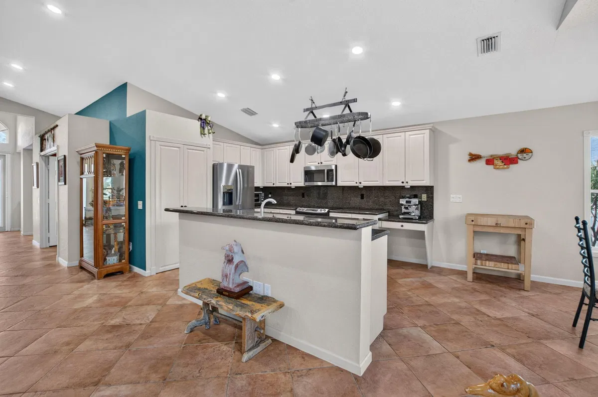 Residence photo 13
