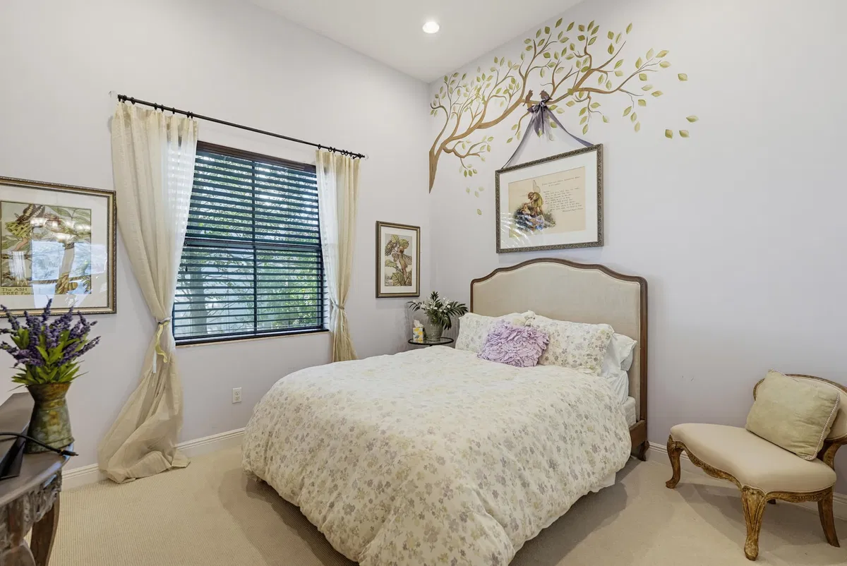  Residence photo 10