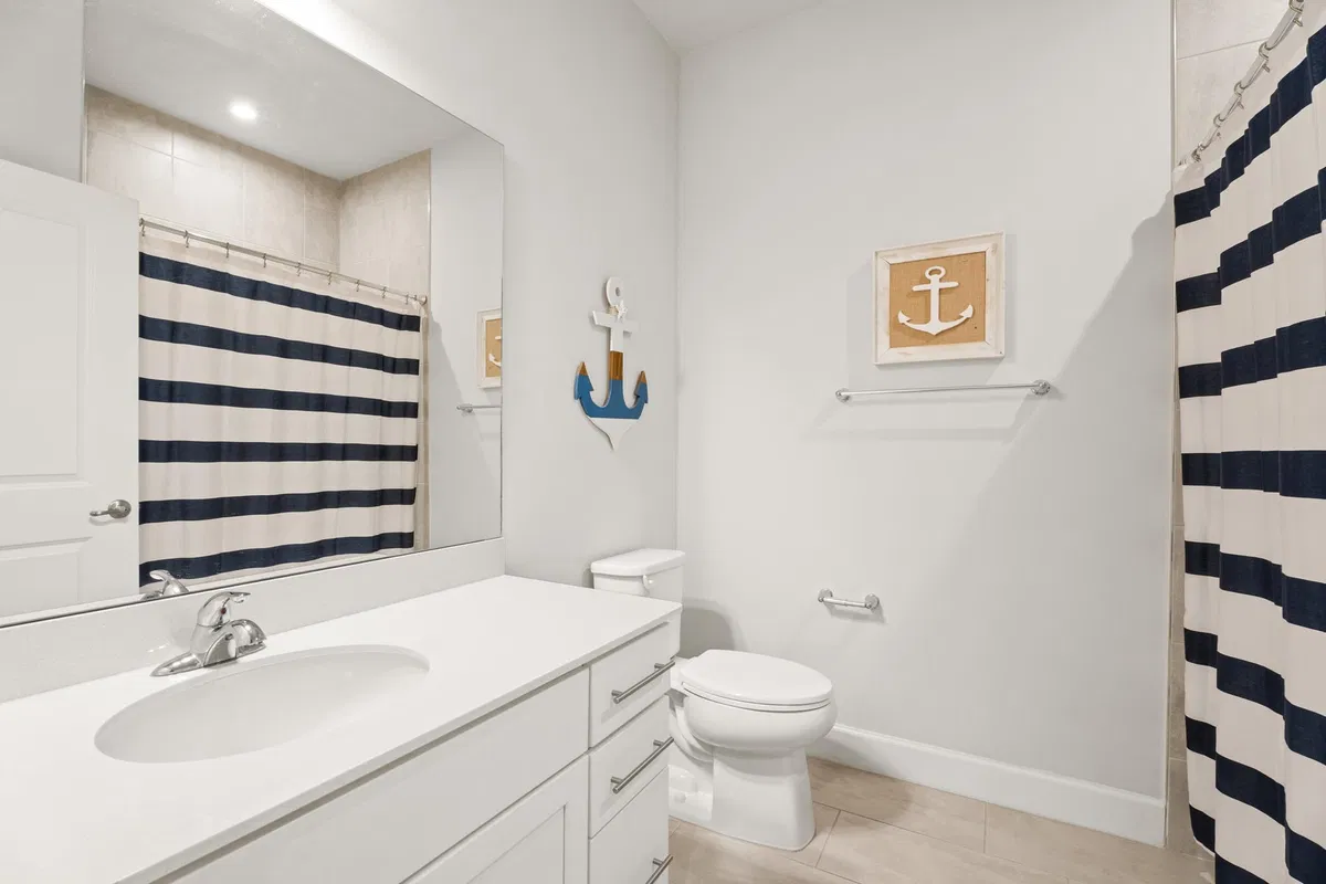  Residence photo 34
