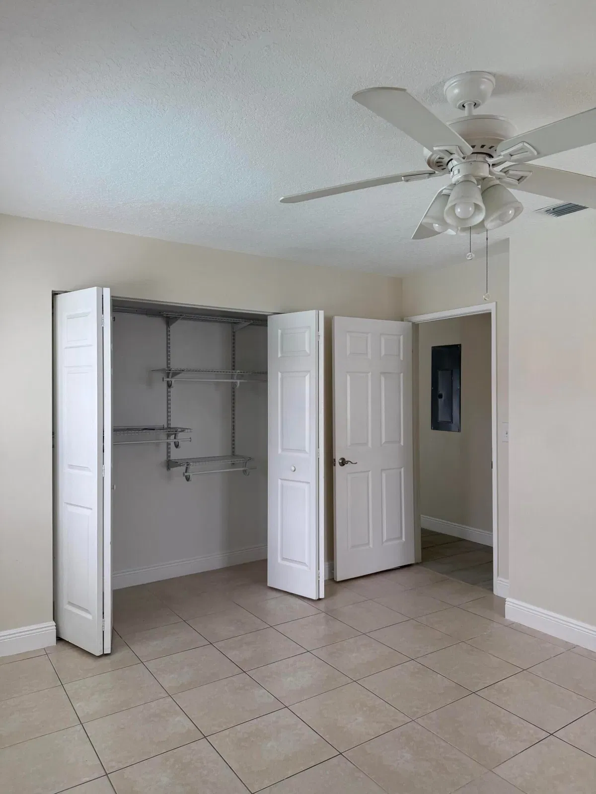 Residence photo 34