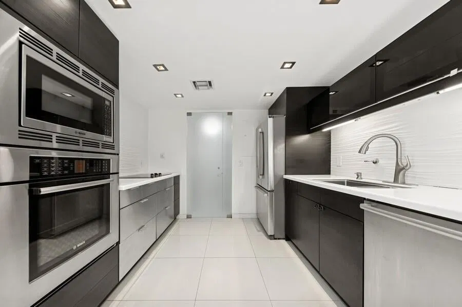 Unit 606 photo 7