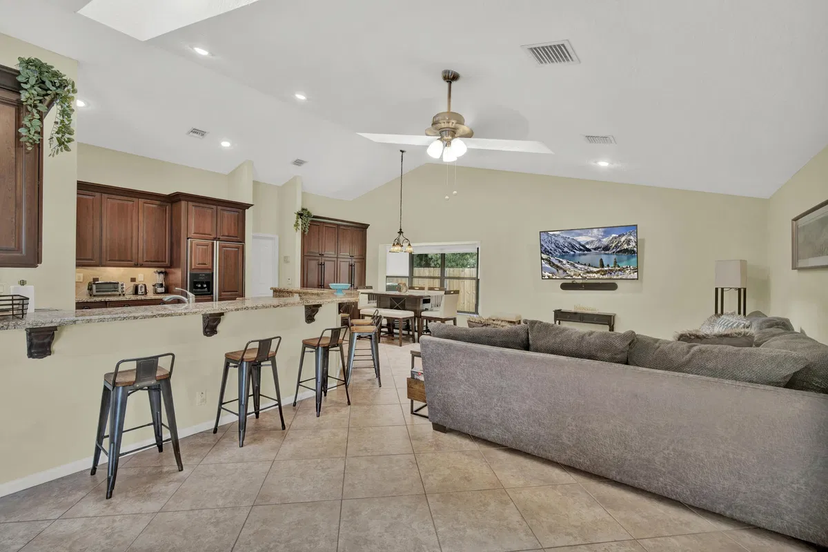 Residence photo 31