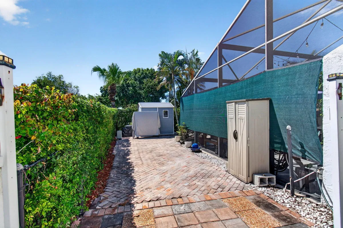 Residence photo 88