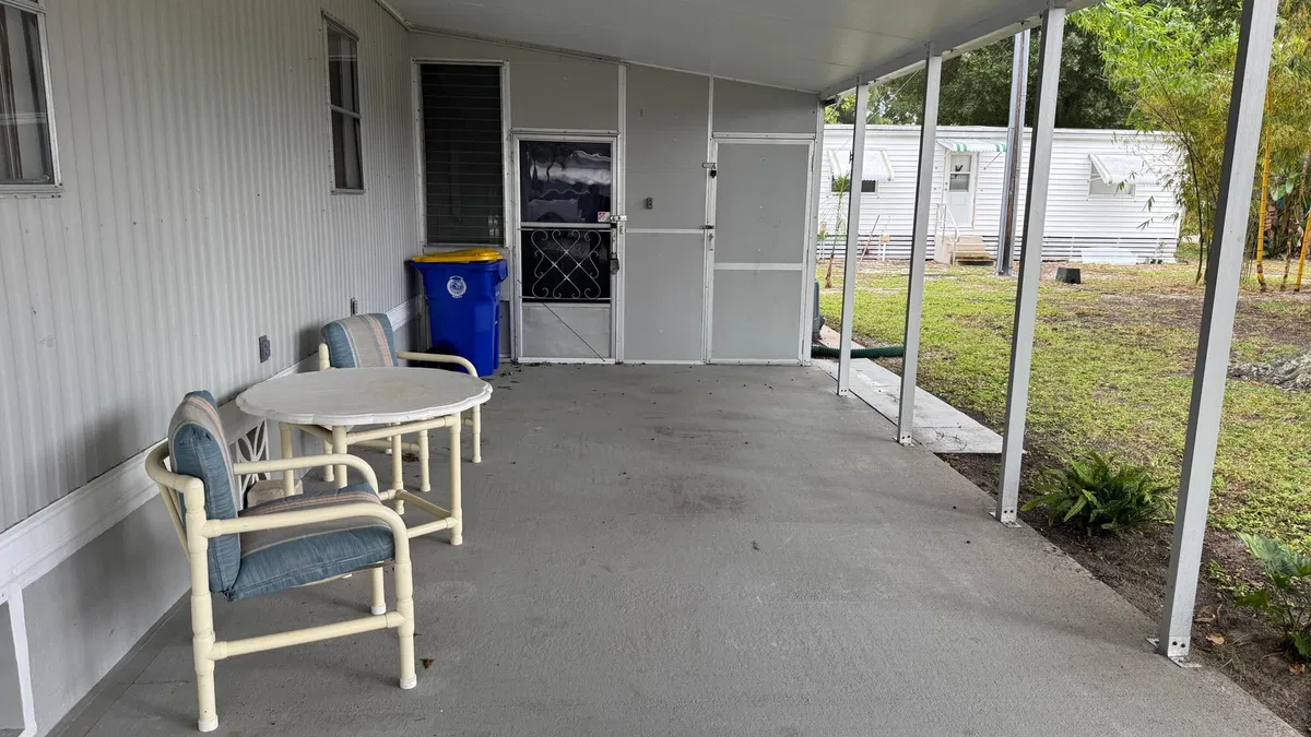 Residence photo 22