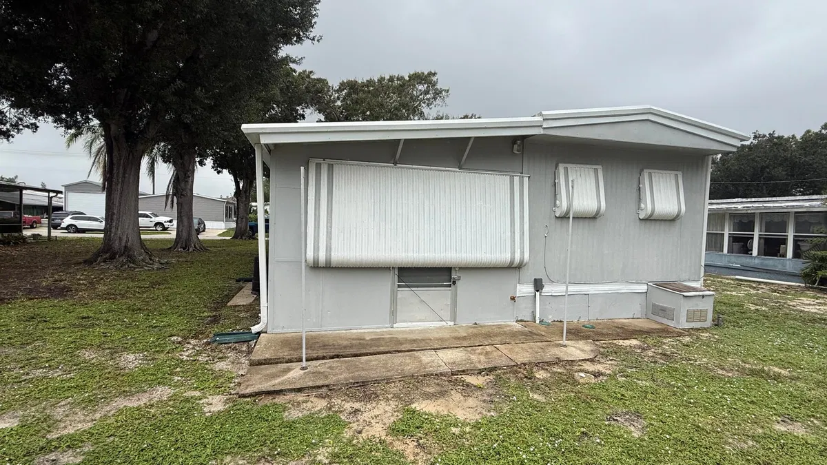 Residence photo 25