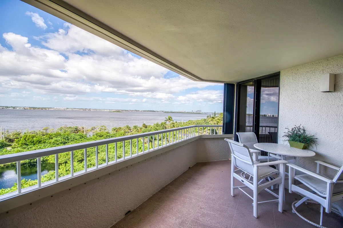 Singer Island Unit 5C photo 16