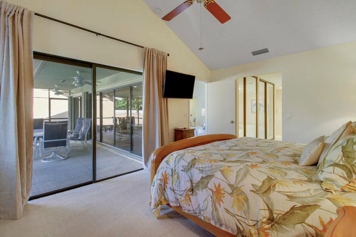 Residence photo 19