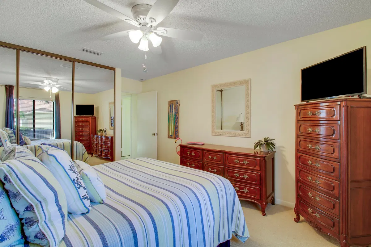 Residence photo 28