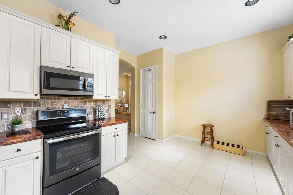 Residence photo 19