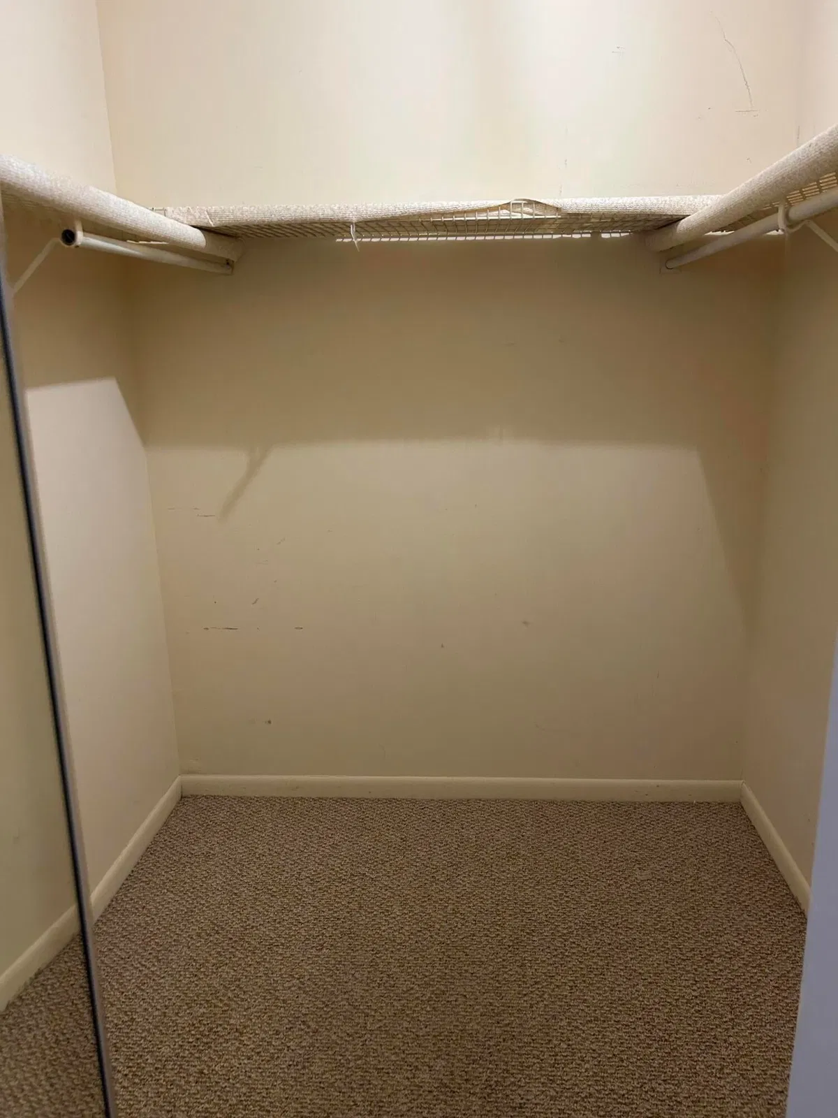 Unit 170 photo 7