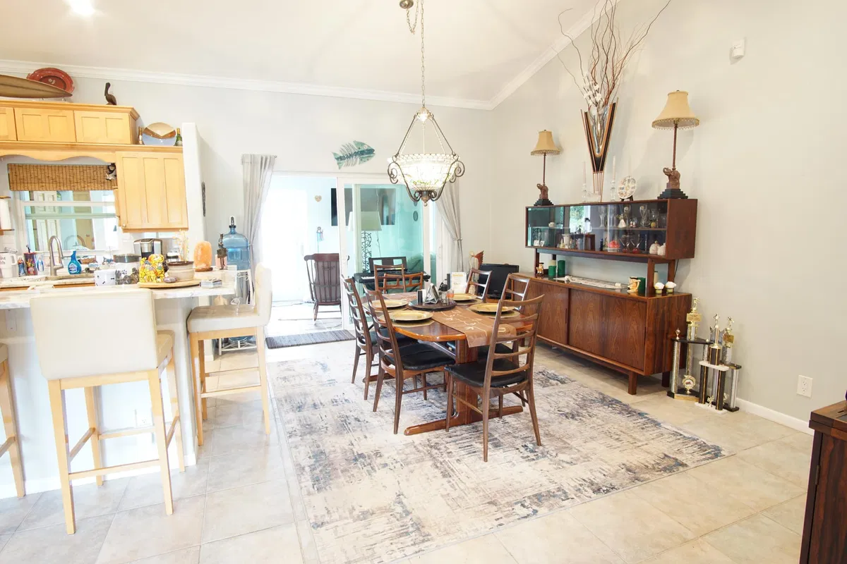 Residence photo 4