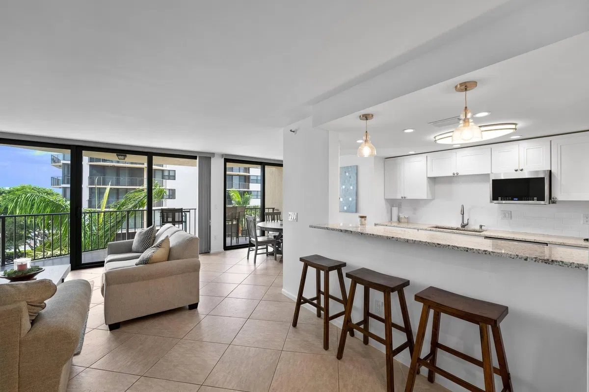 Unit 5120 photo 7