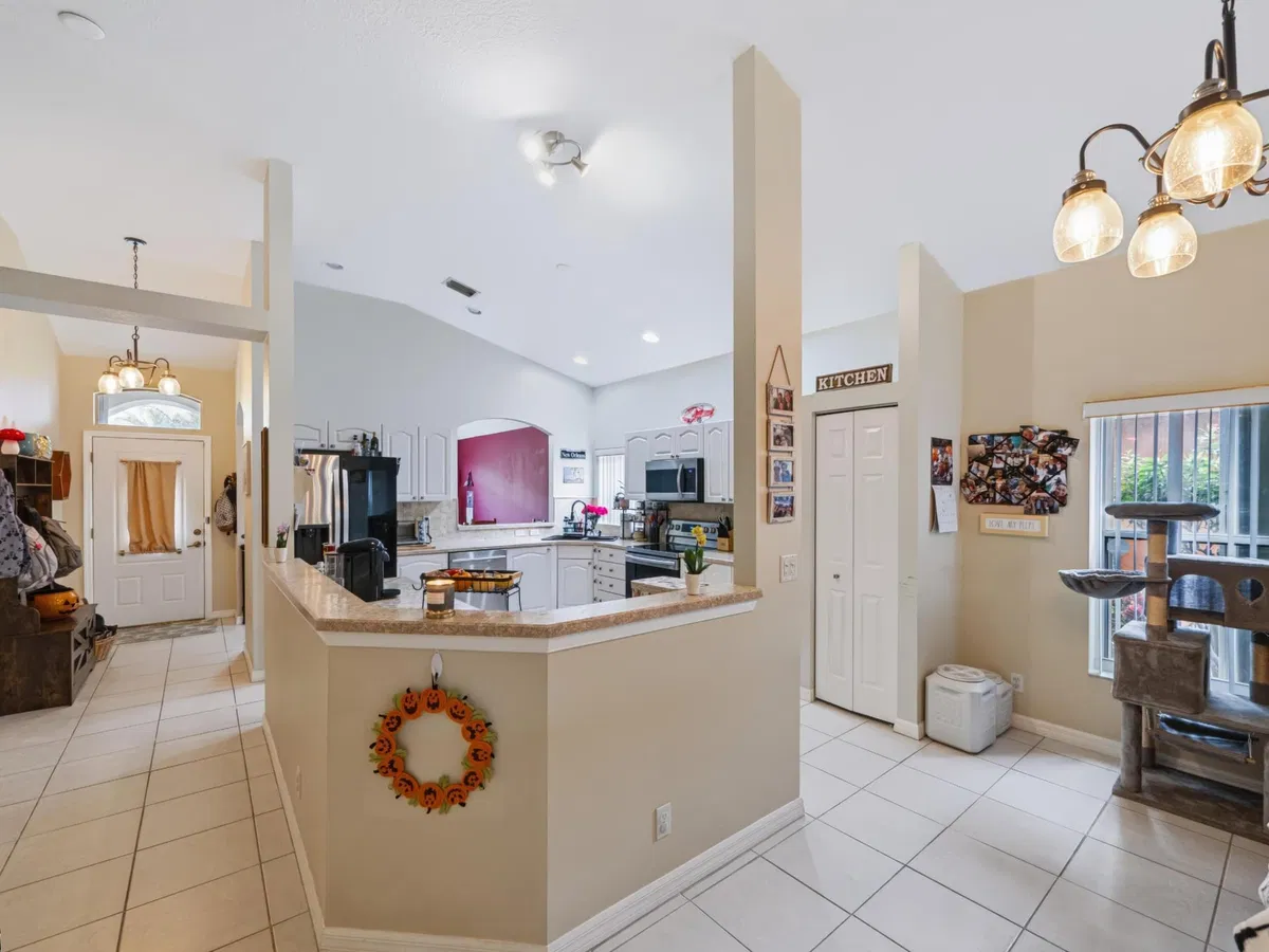 Residence photo 10