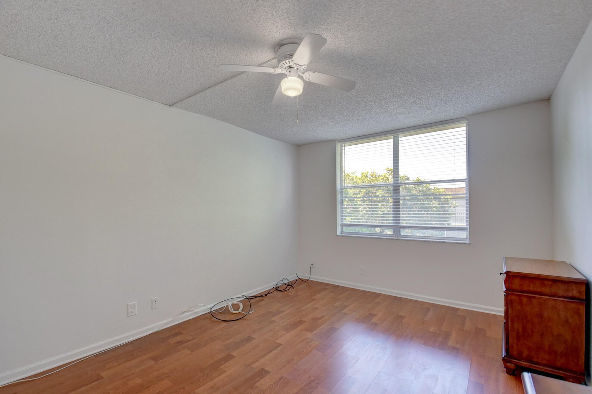 Unit 408 photo 28