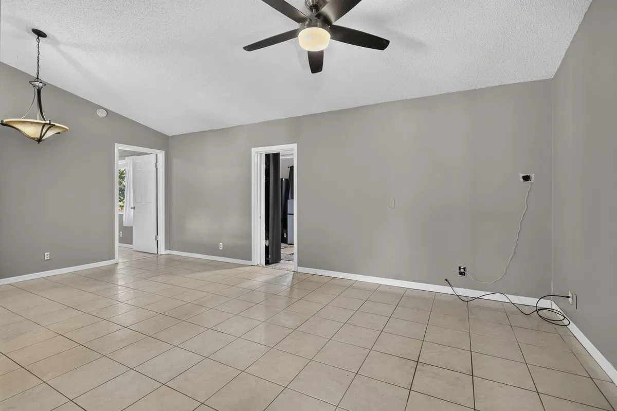 Residence photo 13